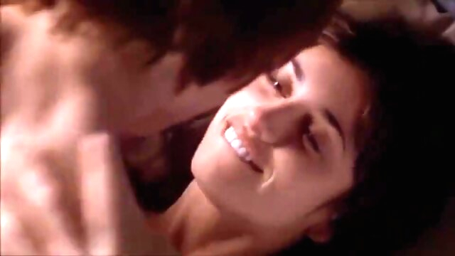Hot Celebrity Erotic celebrity brunette 